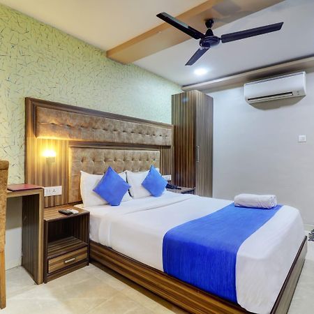 Hotel New Blue Sapphire Residency Мумбай Екстериор снимка