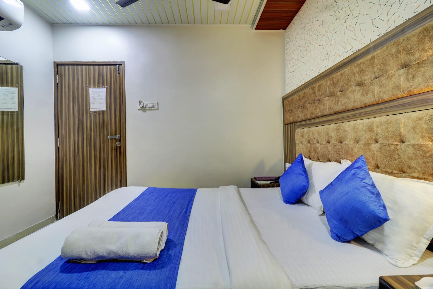 Hotel New Blue Sapphire Residency Мумбай Стая снимка