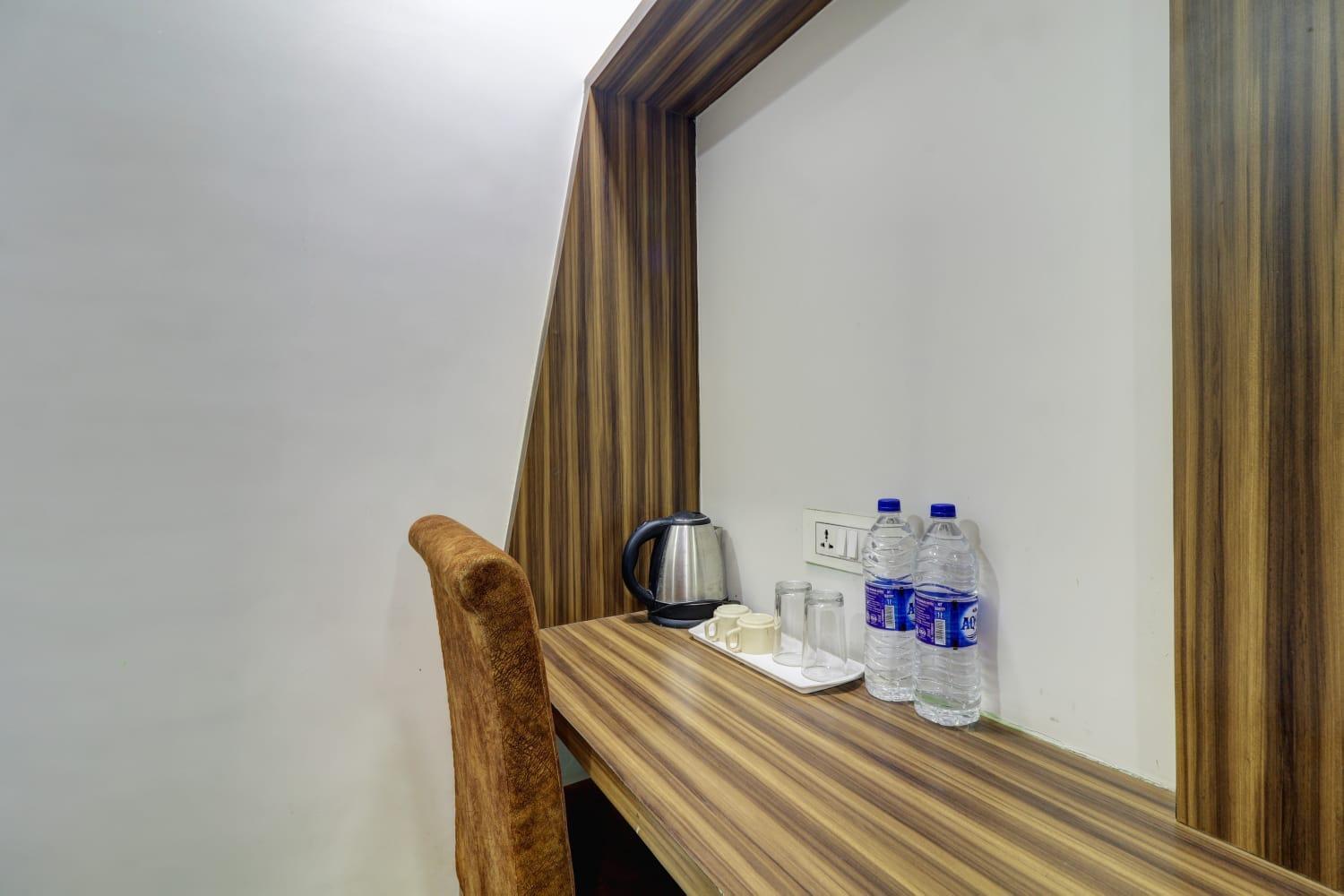 Hotel New Blue Sapphire Residency Мумбай Екстериор снимка