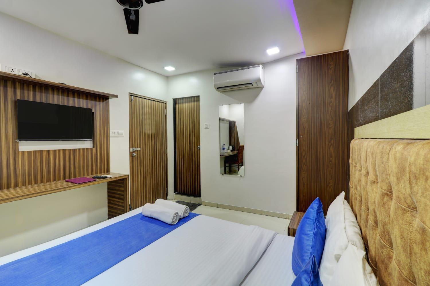 Hotel New Blue Sapphire Residency Мумбай Екстериор снимка