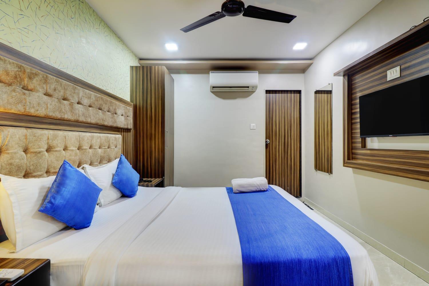 Hotel New Blue Sapphire Residency Мумбай Екстериор снимка